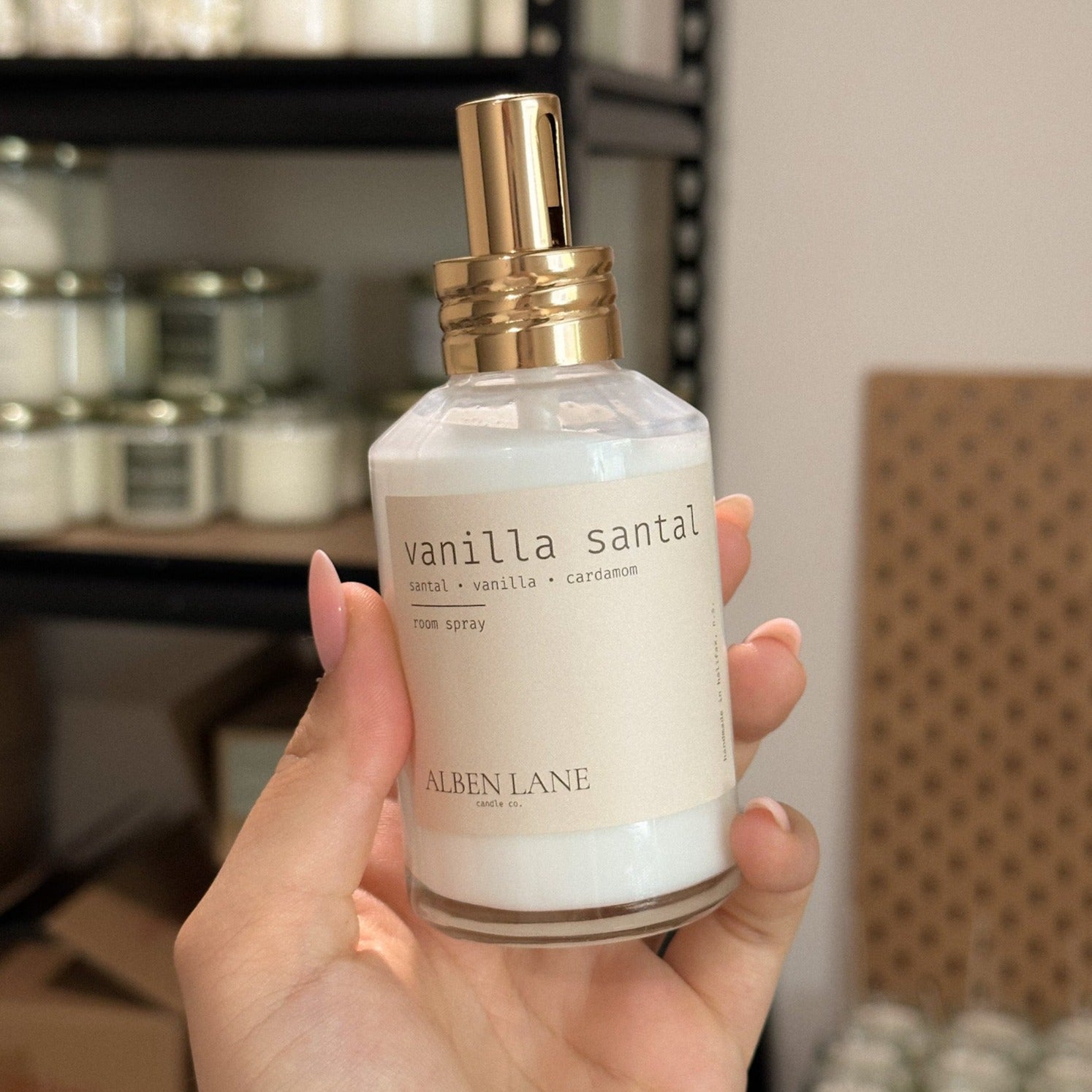 vanilla santal room spray